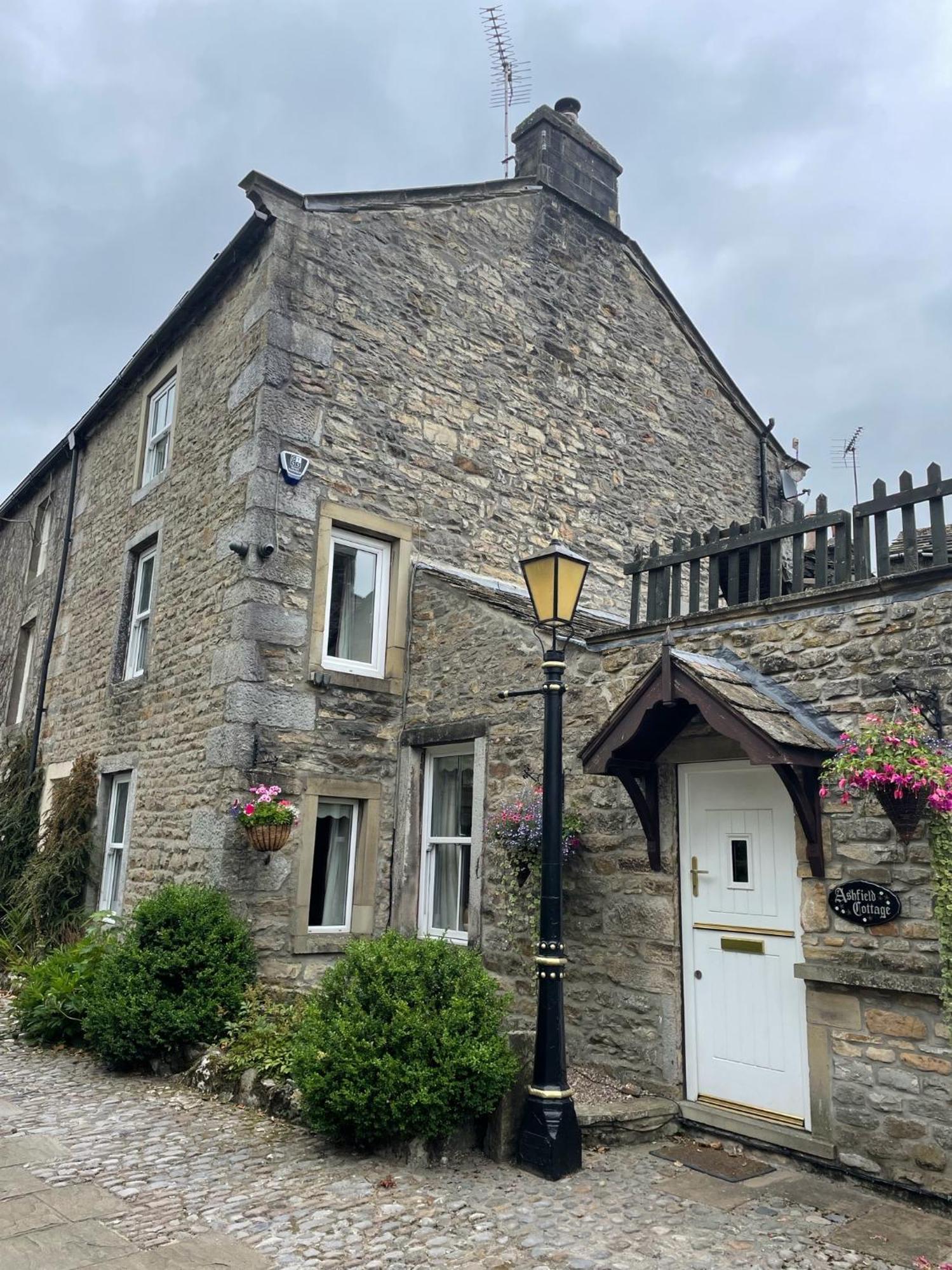 Ashfield House Hotel Grassington Room photo